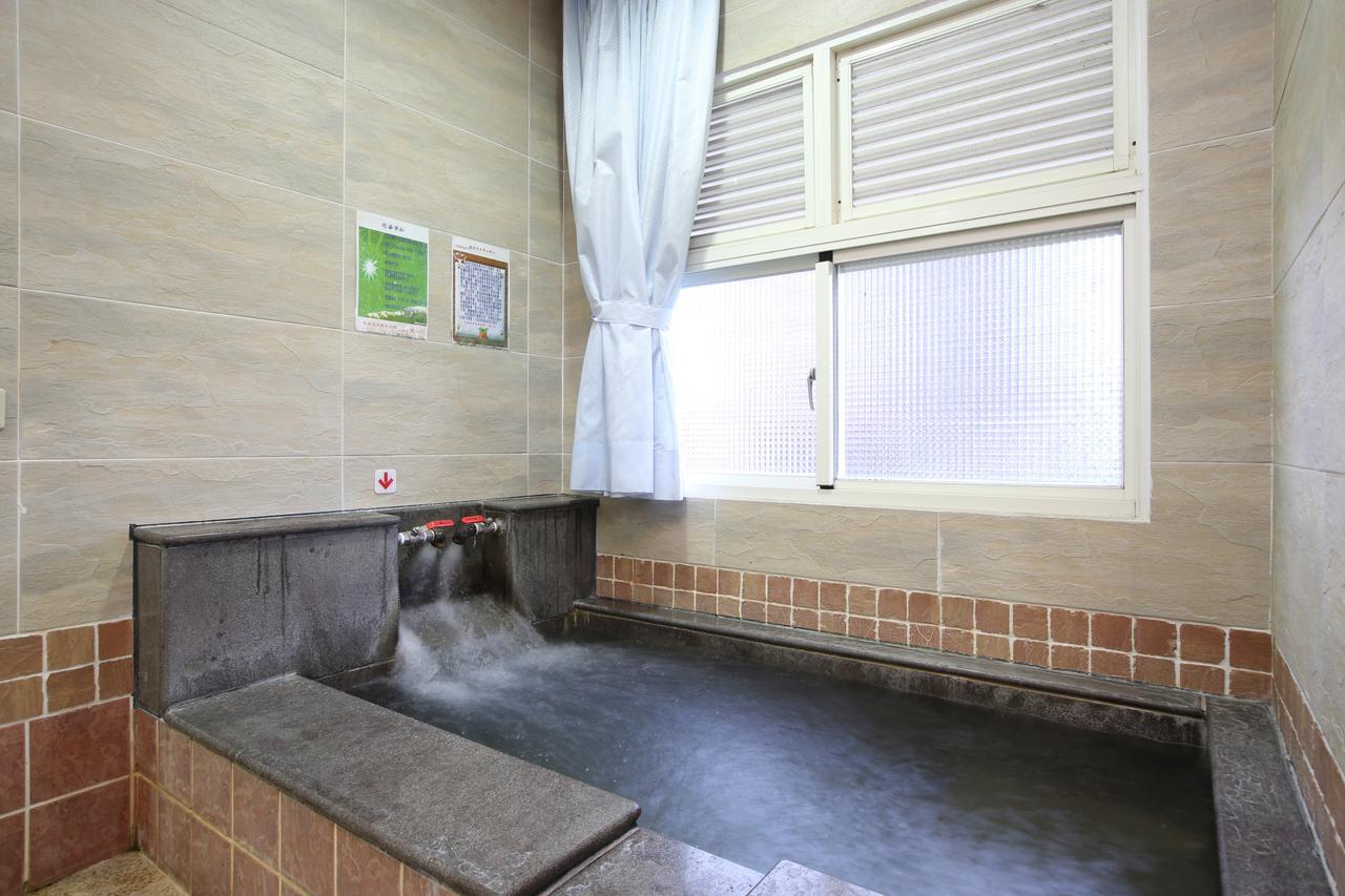 Cyuan Tang Hot Spring Hotel Jiaoxi Zewnętrze zdjęcie